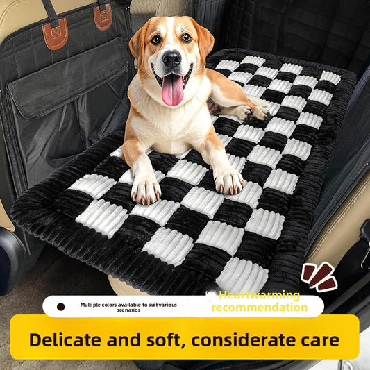 Plush Checkerboard Pet Dog Mat