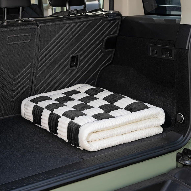 Plush Checkerboard Pet Dog Mat
